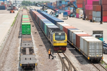 حمل گروپاژ و خرده بار ریلی